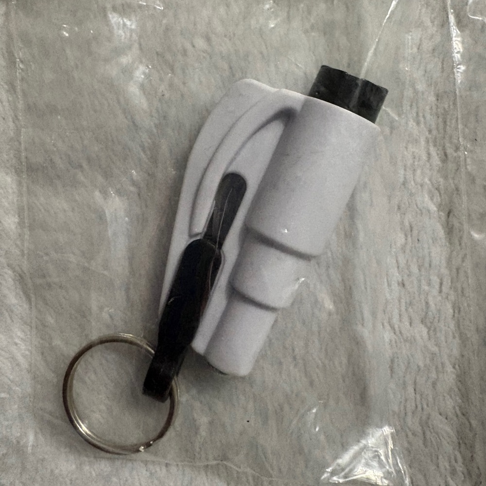 Multi-Color Emergency Keychain Tool Set - Picture 7 of 7